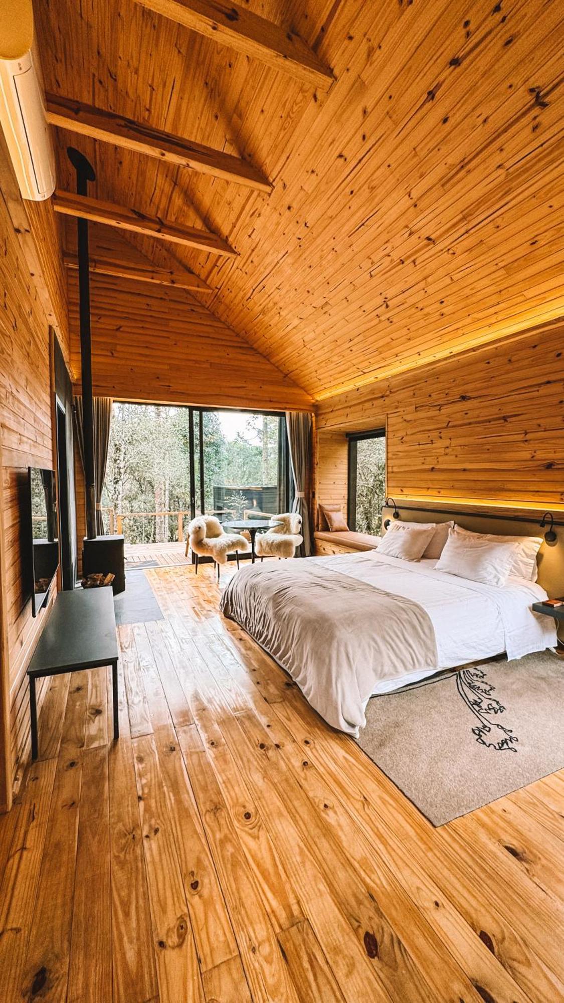 Vale Sagrado Lodge *